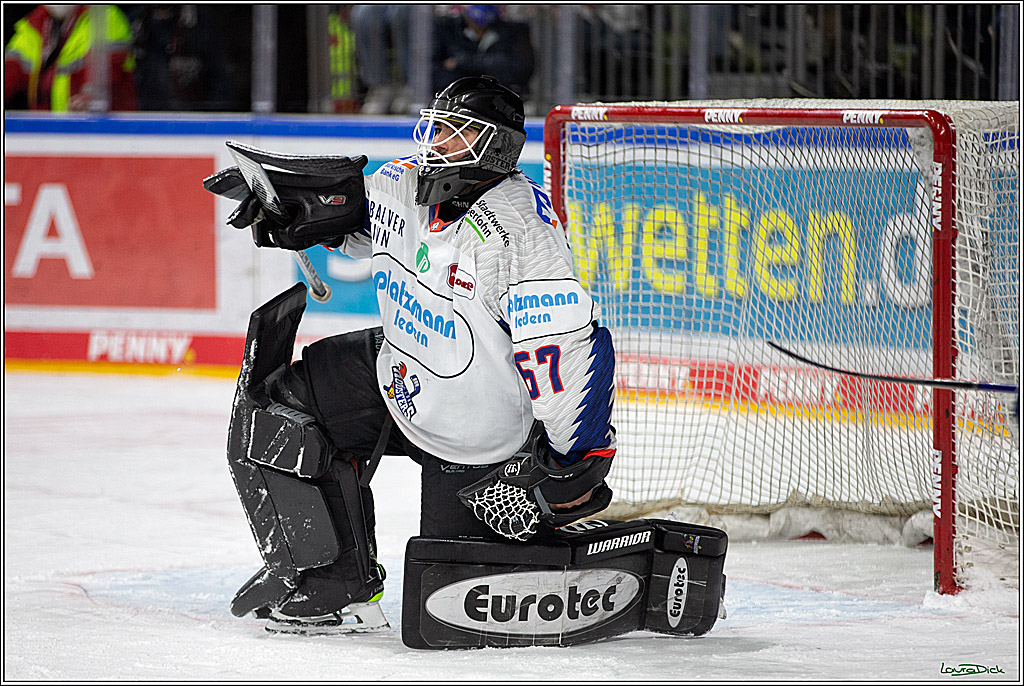 PENNY DEL;  Koelner Haie - Iserlohn Roosters; Koeln, 01.03.2022